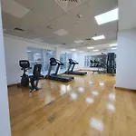 Luxury Home A Short Drive Away From Dubai Downtown