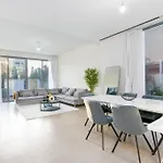 Villa - 3 Bdr With Private Pool - Emaar Golf Links