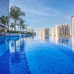 Luxury Sea View Apartment In The Palm Tower
