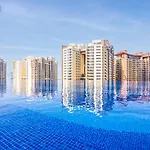 Luxury Sea View Apartment In The Palm Tower