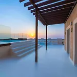 Maison Privee - Luxury Palm Penthouse With Beach & Sea View