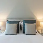Boutique Living - Marina Wharf