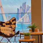 Mira Holiday Homes - Newly 1 Bedroom In Bluewater