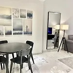 Stunning 1Bedroom With Balcony In Al Habtoor City