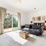 Villa, Jumeirah Islands - Modest Four Bedroom Villa