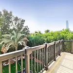 Villa, Jumeirah Islands - Modest Four Bedroom Villa