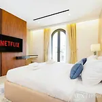 Lux The White Palm Villa
