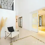 Lux The White Palm Villa