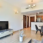 Welhome - Apt Amidst Golf Courses, Perfect For Sports Lovers