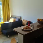 Yellow Studio Apart 308 Hotel In Marina Diamond One