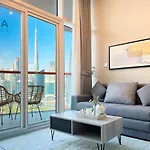 Mira Holiday Homes - Studio In Business Bay With Burj Khalifa View