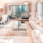 Elite Royal Apartment