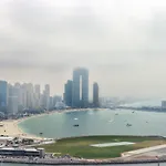 Livbnb - Lush 3 Bedroom With Marina And City Skyline Views