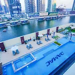 Modern Spacious 2Br Canal View -Business Bay