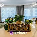 Birchfort - Newly Renovated Huge 2 Bedroom Apartment