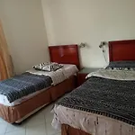 Lovely 2Br Al Deyafa