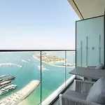 Luxurious Beachfront Apartment