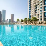 Vacay Lettings - Burj Khalifa & Canal View Studio At Damac Prive