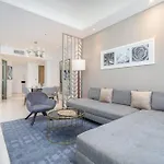 Sophisticated Business Bay Canal View By Suiteable