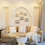 Higuests - Glamorous Apt With Partial Views Of Burj Khalifa