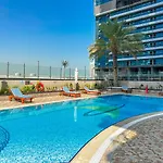 Higuests - Lake-View Studio In Vibrant Area In Jlt