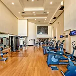 Higuests - Glamorous Apt With Partial Views Of Burj Khalifa