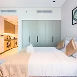 Bright Studio In Business Bay 708 -15