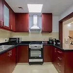 Luxury Apartment 2 Mins Walk From Sea