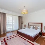 Palm Jumeirah Spacious 1 Bed Private Beach