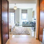 Nasma Luxury Stays - Standpoint Tower A