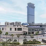Marina Residences 2Br: Seaside In Palm Jumeirah