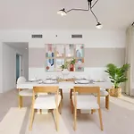 Maison Privee - Modern Chic Apt With Spectacular Downtown Views