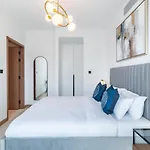 Welcome Home Apartments - Vida Marina - Full Marina View - High Floor