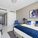 Vayk - Chic Hotel-Style Studio In Damac Hills