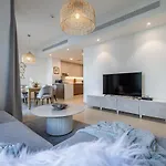 Spacious 3Bdr Townhouse I Garden I Tilal Al Ghaf