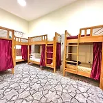 Hello Hostel
