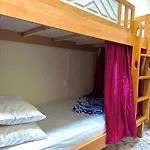 Hello Hostel
