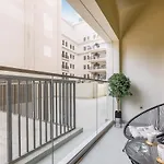 Manzil - Cozy 1 Bedroom Apt Nr Downtown W Pvt Balcony