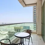 Stonetree - Amazing 1Br Apartment With Balcony