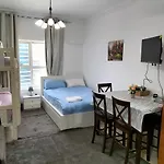 Private Studio Apartment In Tecom Next To Metro Station