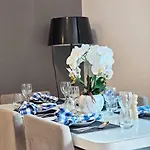 Luxury Botanica Apartment 268