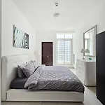 Luxury Botanica Apartment 268