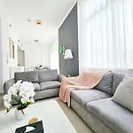 Luxury Botanica Apartment 67