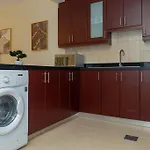 Stonetree - Studio Apartment Near The Beach