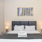 Stonetree - Studio Apartment Near The Beach