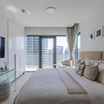 Luxe Nautical Style Apartment 2 Bd In Vida Yacht Club