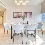 Gleeful 2Br At Sky Gardens Difc By Deluxe Holiday Homes