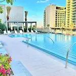 Luxury Dubai Creek Balcony & View