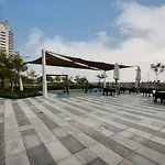 Stunning Studio With Great Facilities And Community