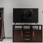 Cosy Family Apartment In The Downtown